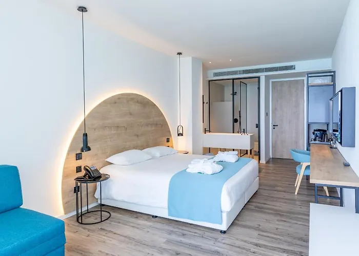 Flamingo Paradise - Adults Only Hotel