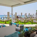 Flamingo Paradise - Adults Only فندق
