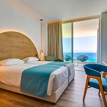 מלון Flamingo Paradise - Adults Only 4*