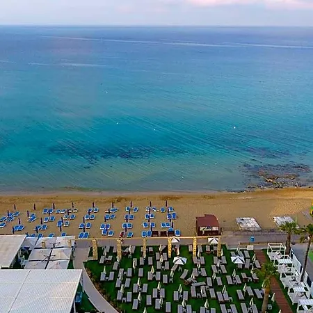 Flamingo Paradise - Adults Only Otel