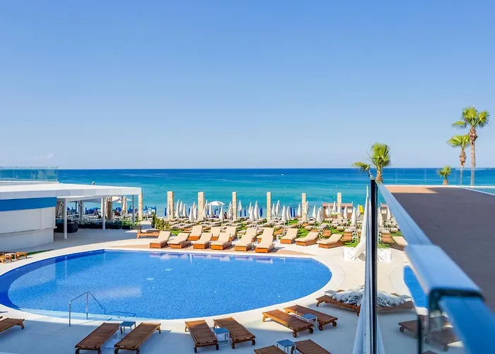 Flamingo Paradise - Adults Only Отель Протарас