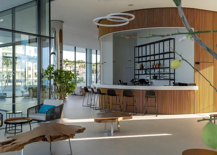 Отель Flamingo Paradise - Adults Only 4*