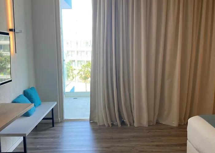 Flamingo Paradise - Adults Only 4* Протарас