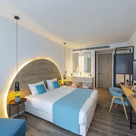 Flamingo Paradise - Adults Only 4*